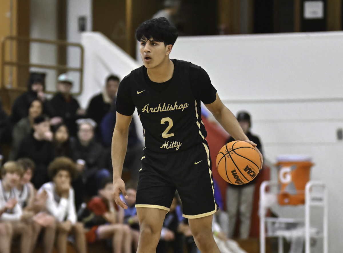 Archbishop Mitty vs Carlsbad Torrey Pines Holiday Classic December 29, 2023 Photo-Justin Fine83